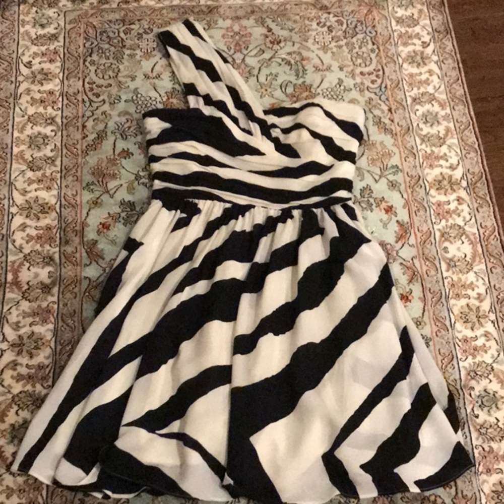 Black and white dress